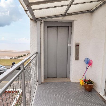 Ty Uchaf Apartment Рил Екстериор снимка