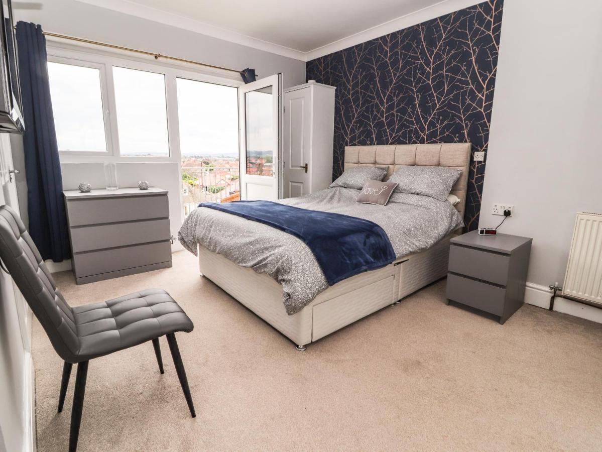 Ty Uchaf Apartment Рил Екстериор снимка